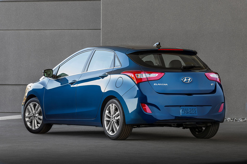 2016 Hyundai Elantra GT Rear Angle