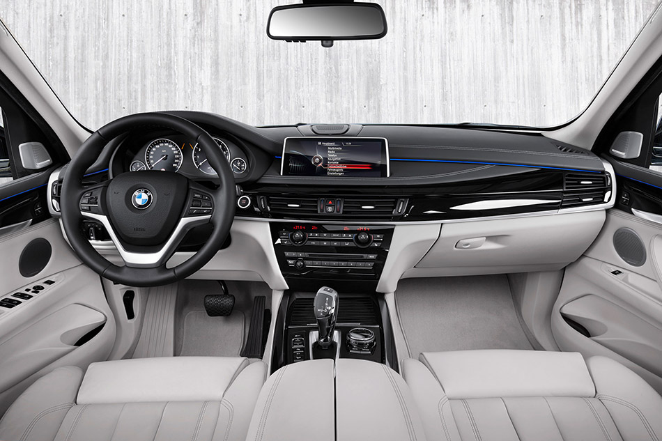 2016 BMW X5 xDrive40e Interior