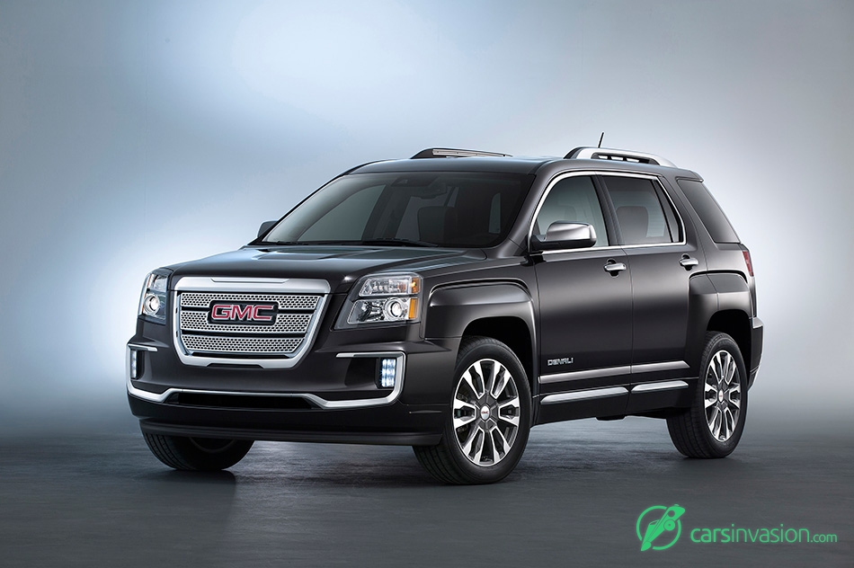 2016 GMC Terrain Denali Front Angle