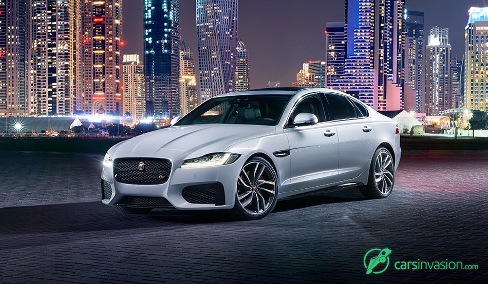 2016 Jaguar XF Front Angle