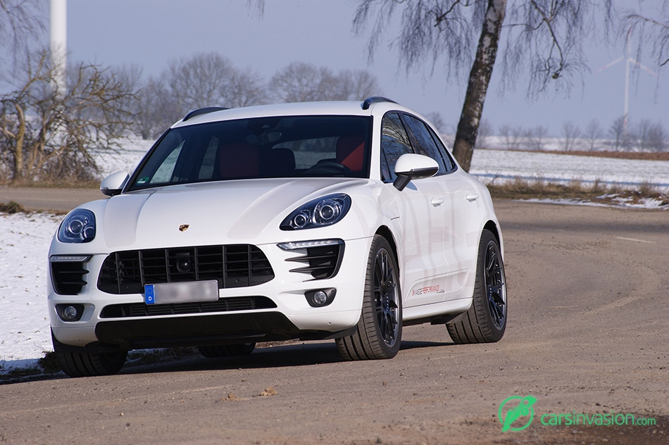2015 KAEGE Porsche Macan S Diesel Front Angle