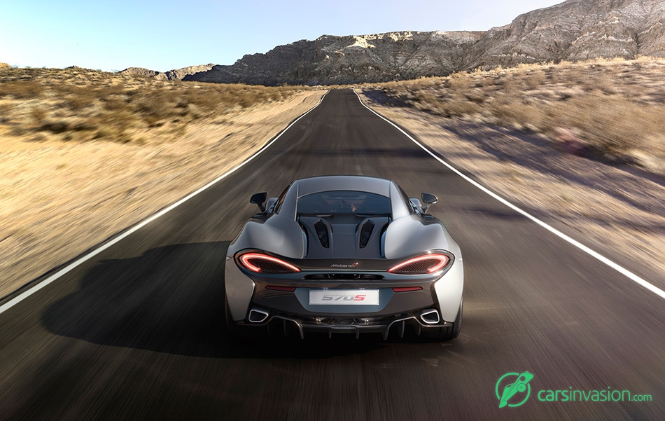 2016 McLaren 570S Coupe Rear Angle