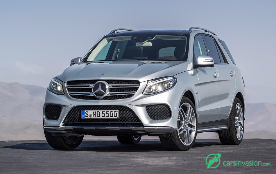 2016 Mercedes-Benz GLE Front Angle