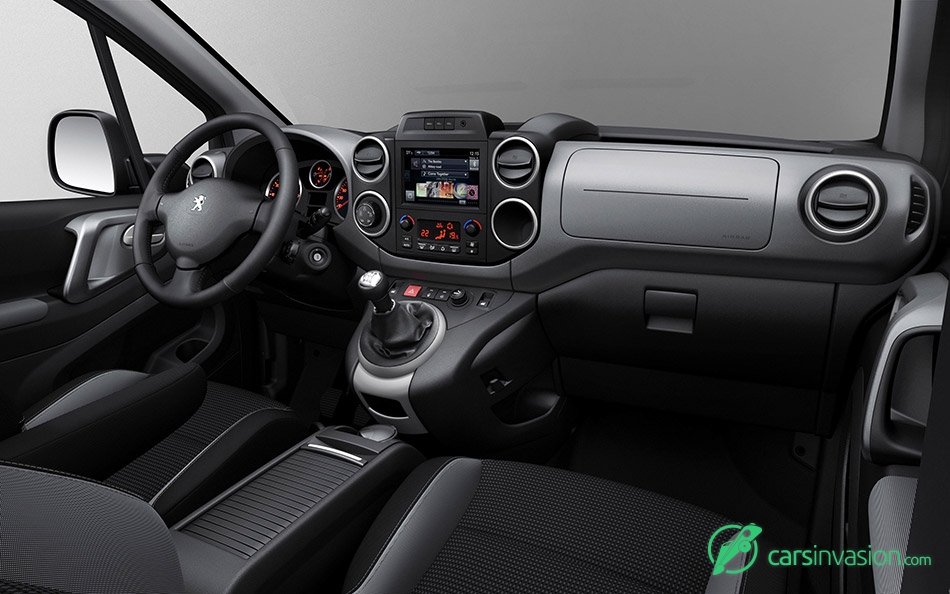 2015 Peugeot Partner Tepee Interior