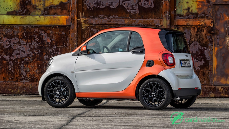 2016 Smart ForTwo Rear Angle