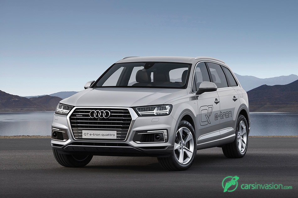 2017 Audi Q7 e-tron 2.0 TFSI quattro Front Angle