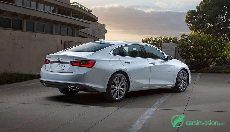 2016 Chevrolet Malibu Rear Angle