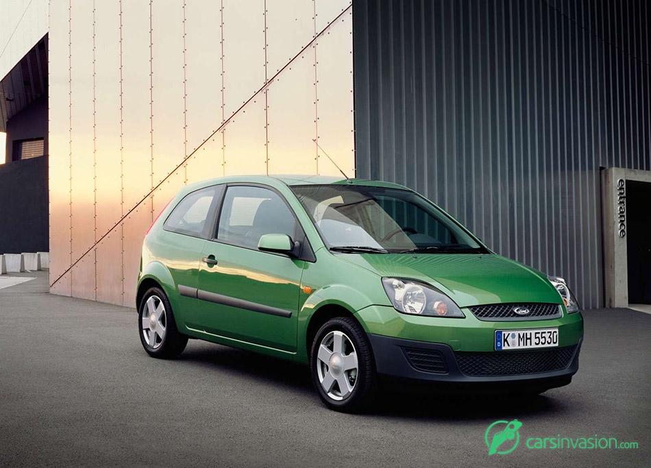 2006 Ford Fiesta Front Angle