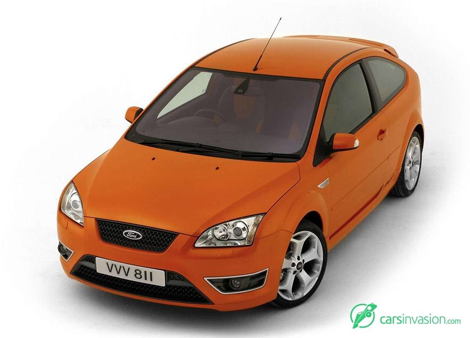 2006 Ford Focus ST Front Angle