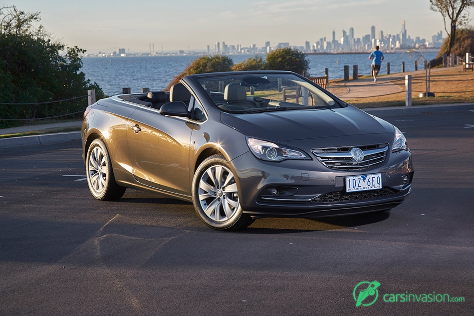 2015 Holden Cascada Convertible Front Angle