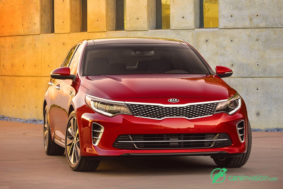 2016 Kia Optima Front Angle