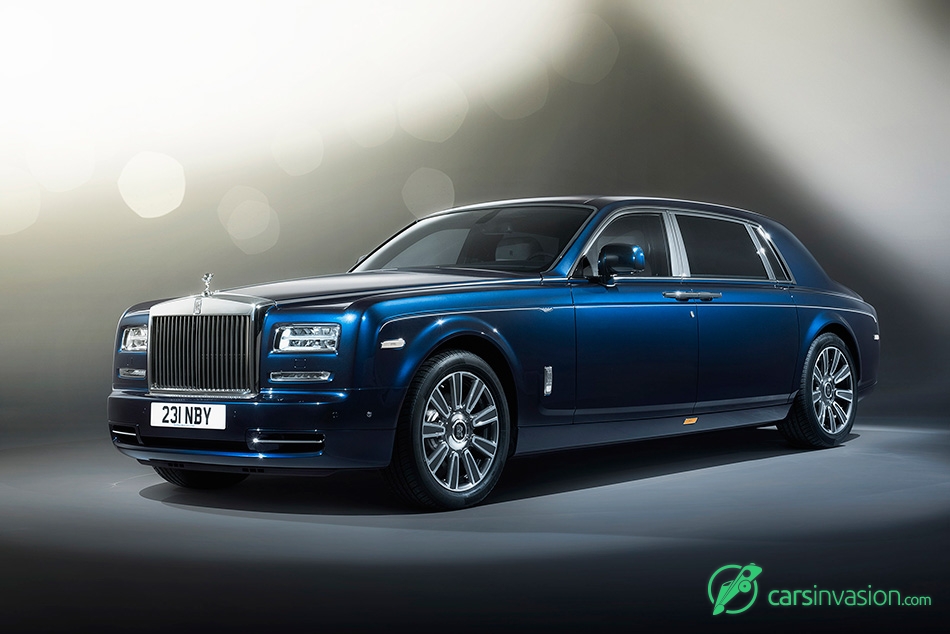 2015 Rolls-Royce Phantom Limelight Front Angle