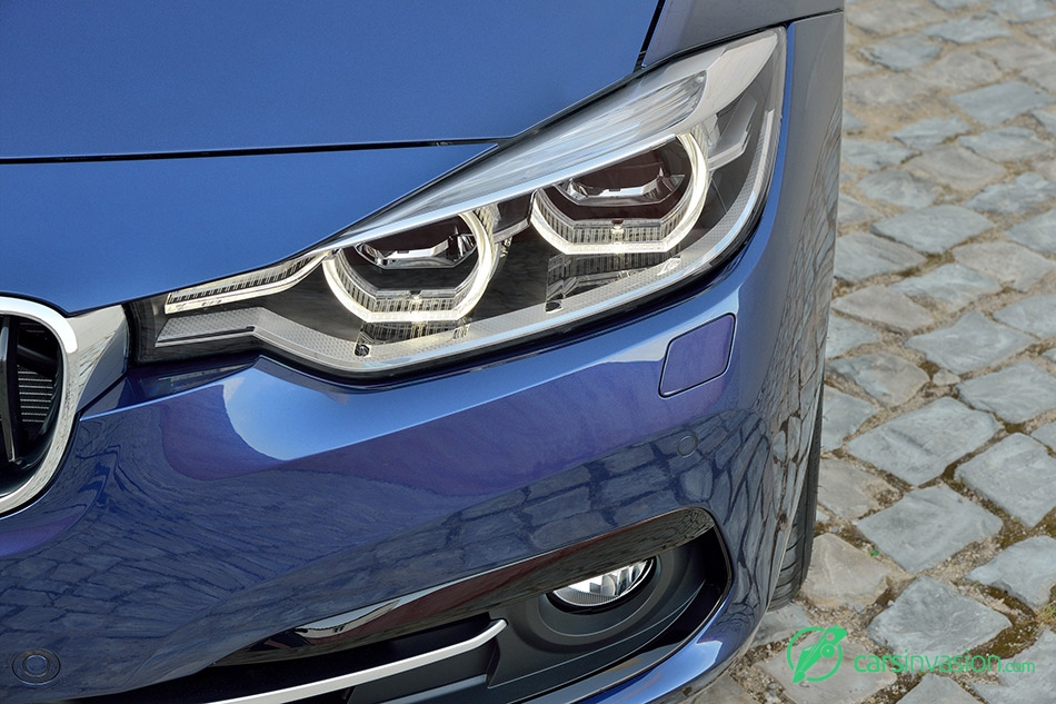 2016 BMW 3-Series full-LED headlights