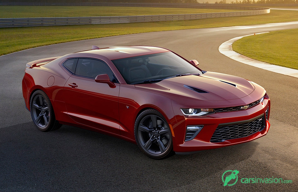 2016 Chevrolet Camaro Front Angle