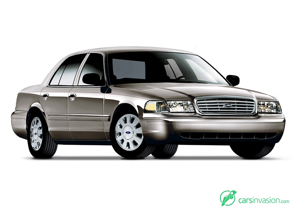 2006 Ford Crown Victoria Front Angle