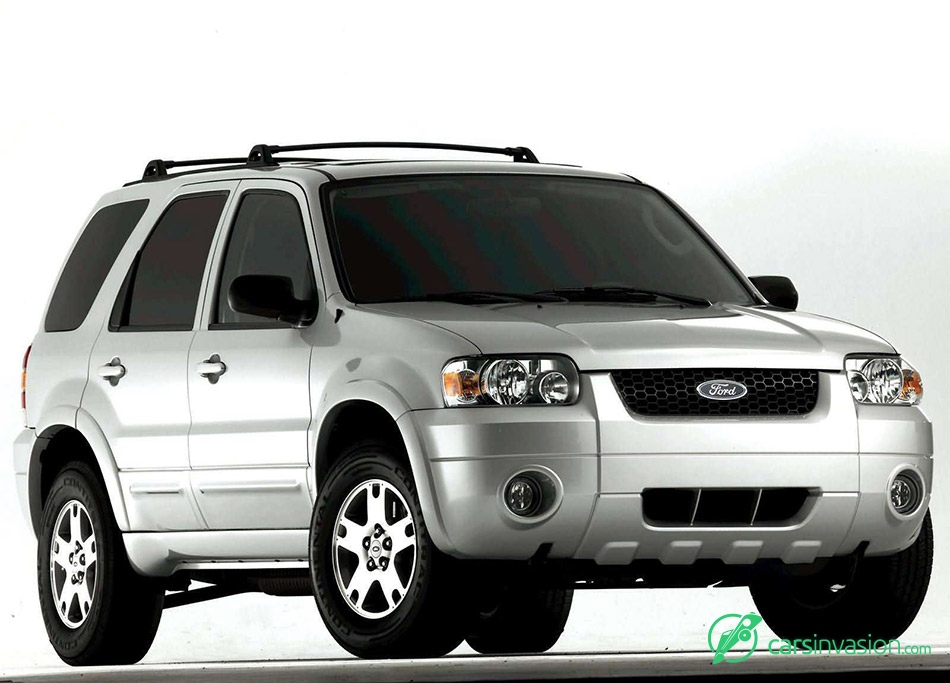 2005 Ford Escape Limited Front Angle