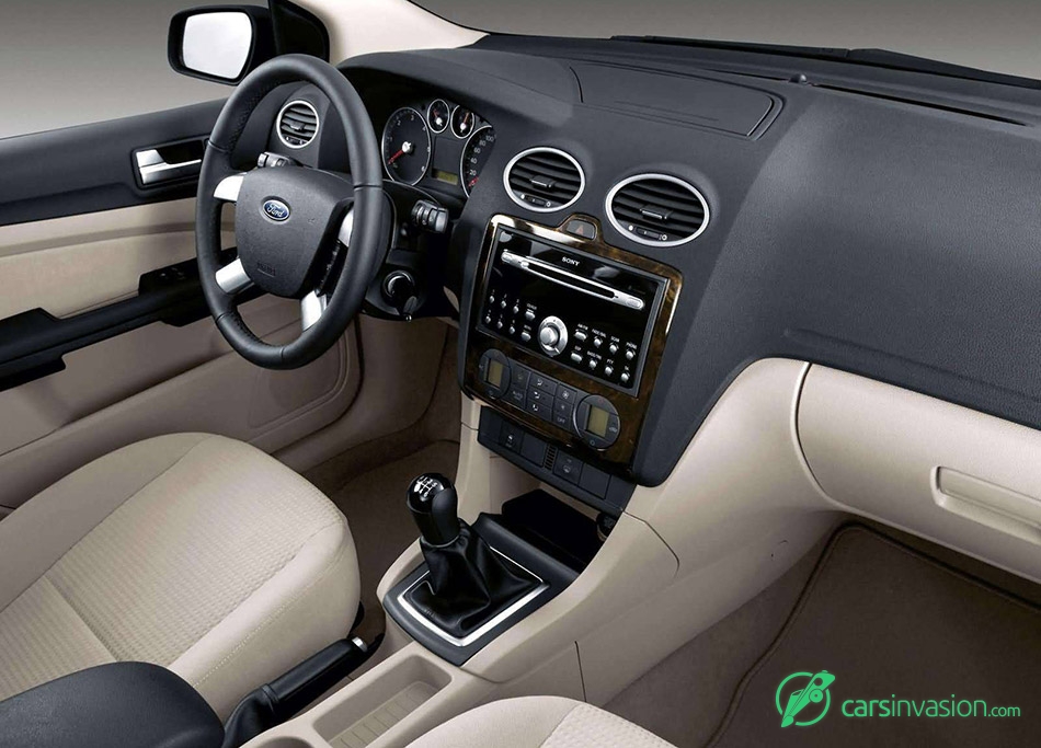 2004 Ford Focus 3door European Version Interior