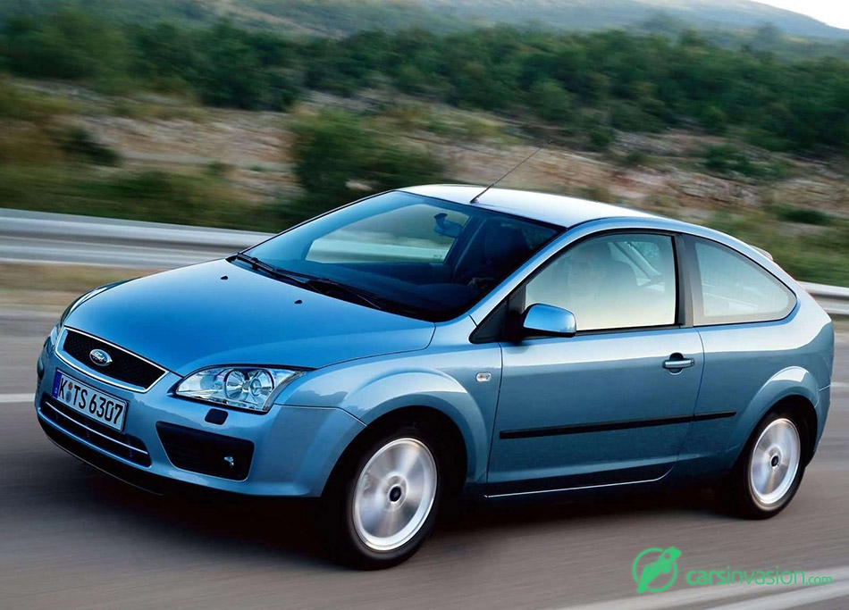 2004 Ford Focus 3door European Version Front Angle