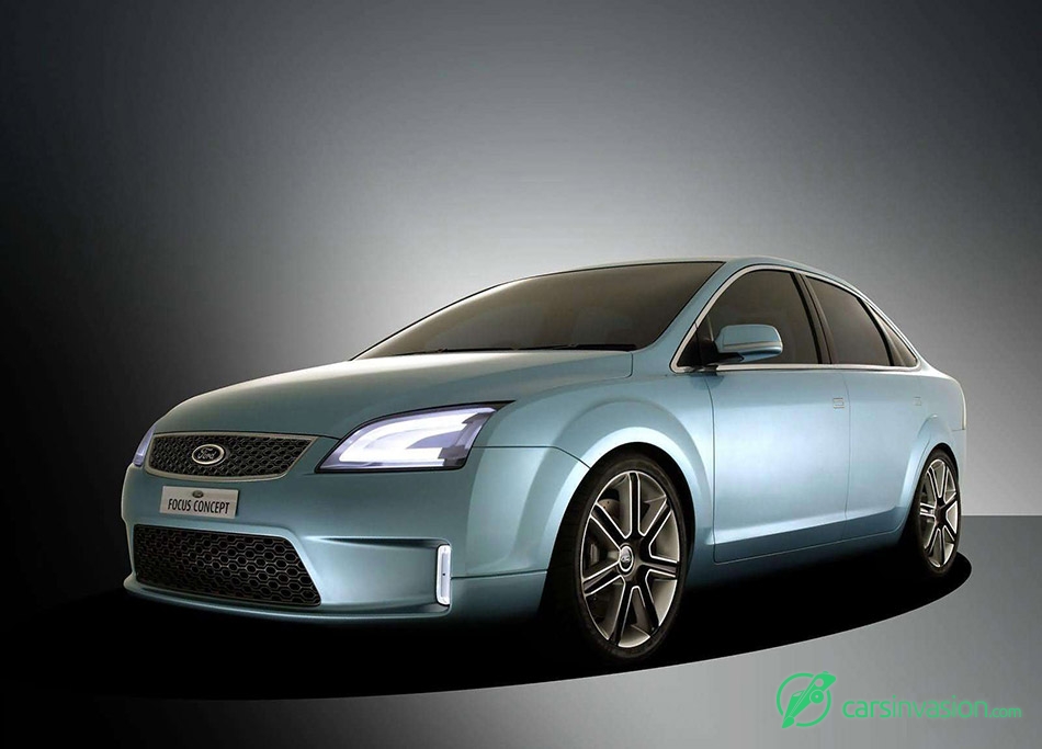 2004 Ford Focus 4door Concept Front Angle