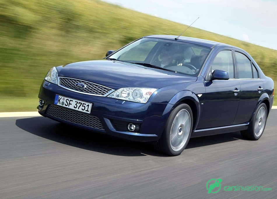 2004 Ford Mondeo Titanium V6 Front Angle