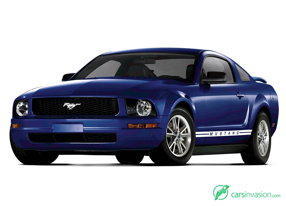 2005 Ford Mustang Front Angle
