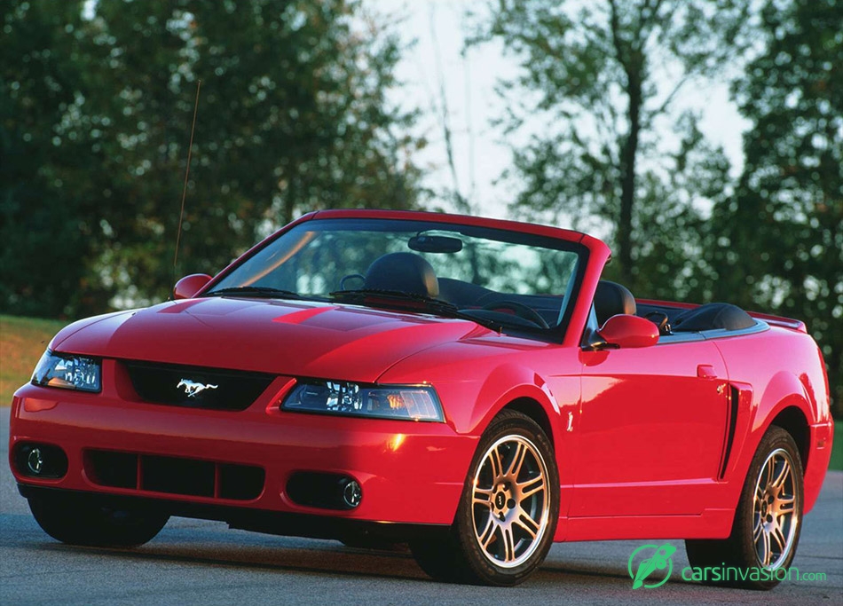 2003 Ford Mustang SVT Cobra 10th Anniversary Front Angle