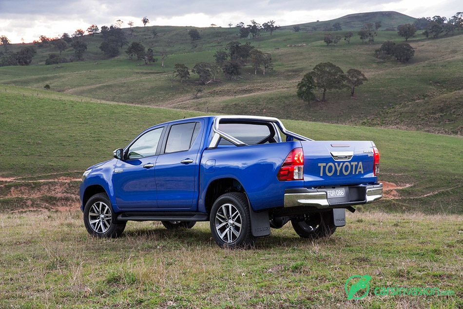 2015 Toyota HiLux Rear Angle