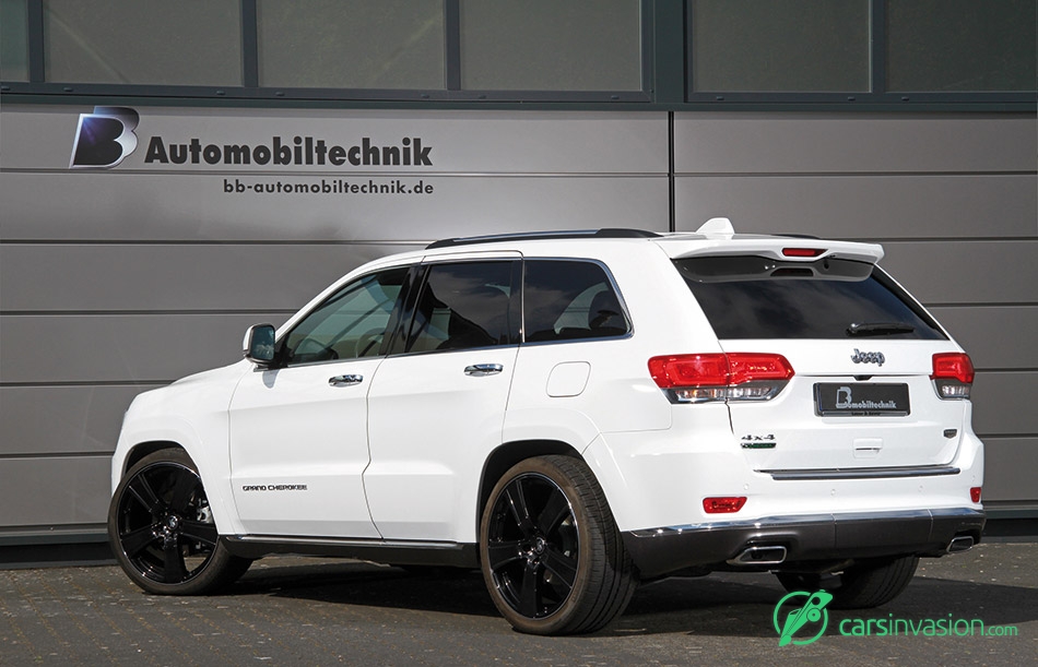 2015 BB Jeep Grand Cherokee Rear Angle