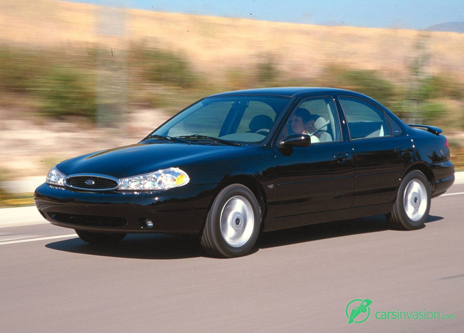 2000 Ford Contour Front Angle