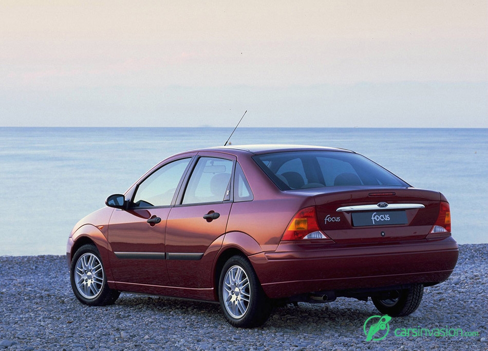 1998 Ford Focus Sedan Rear Angle