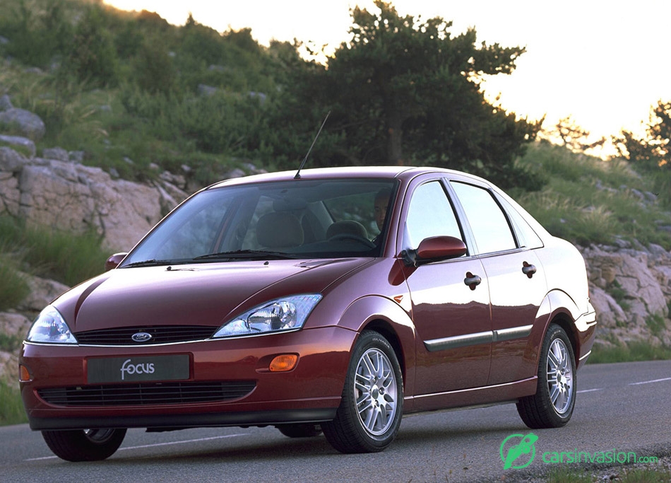 1998 Ford Focus Sedan Front Angle