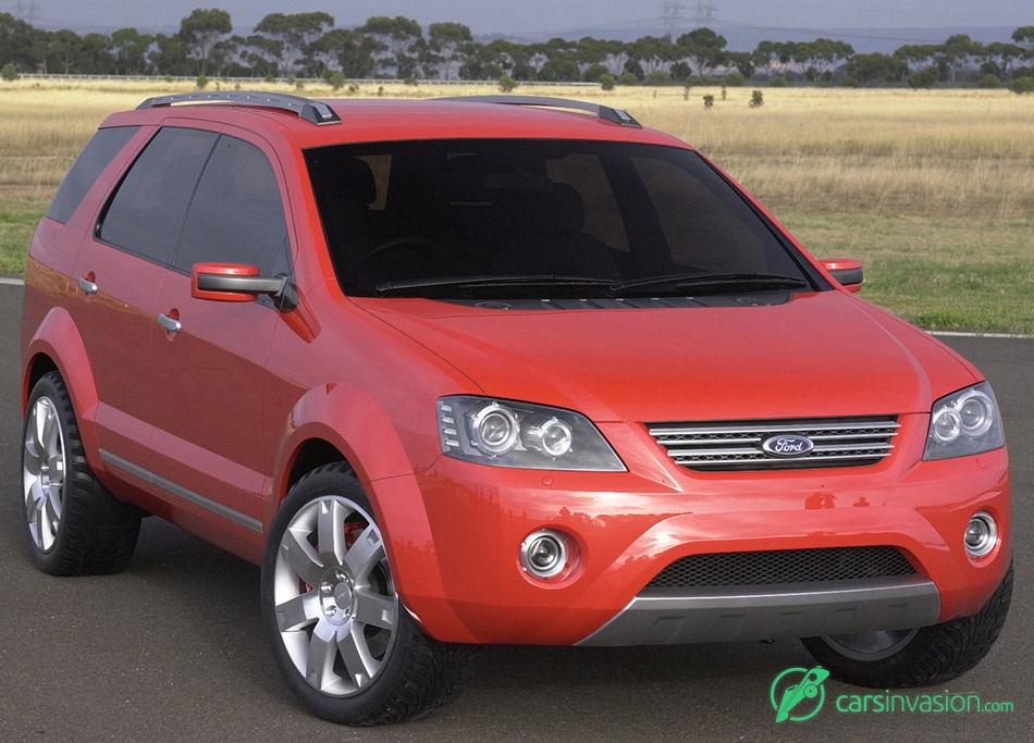 2002 Ford R7 Concept Front Angle