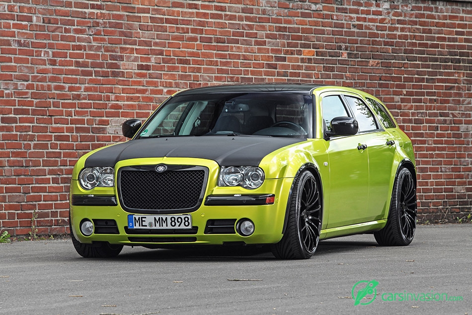 2015 HplusB Chrysler 300C CRD Touring Front Angle