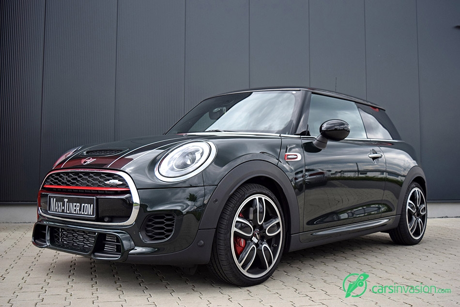 2015 Maxi-Tuner MINI John Cooper Works Front Angle