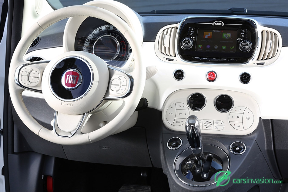 2016 Fiat 500 Display UconnectTM