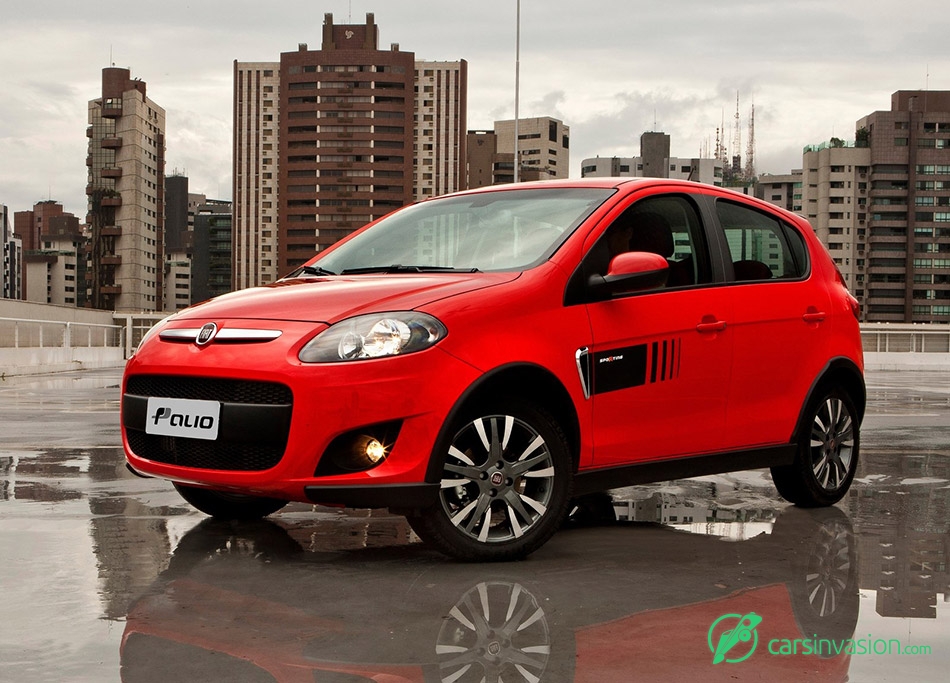 2012 Fiat Palio Front Angle