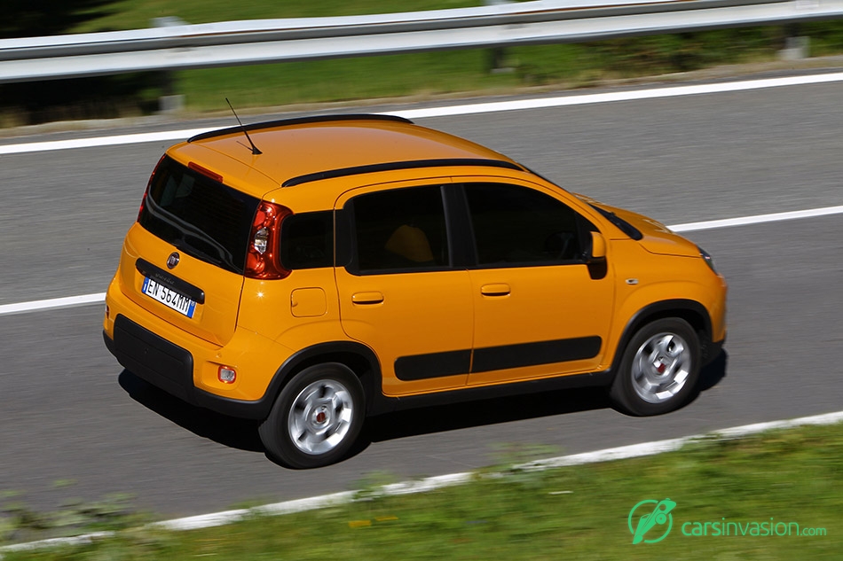 2013 Fiat Panda Trekking Rear Angle