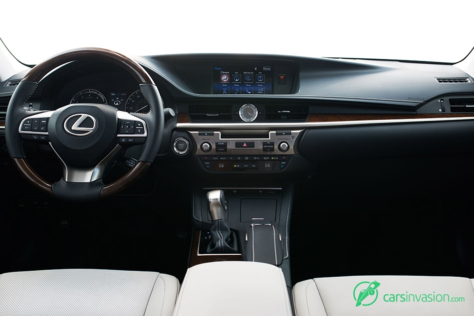 2016 Lexus ES350 Interior