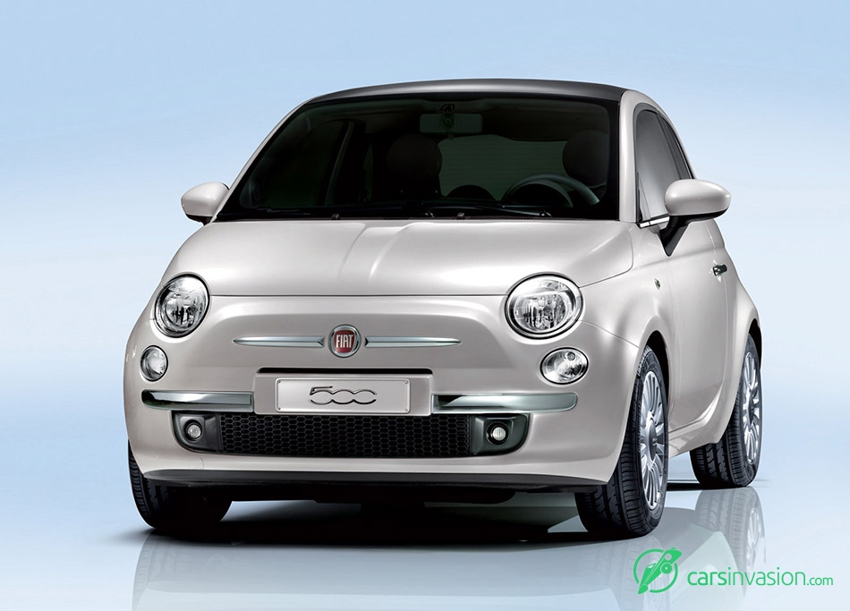 2008 Fiat 500 Front Angle