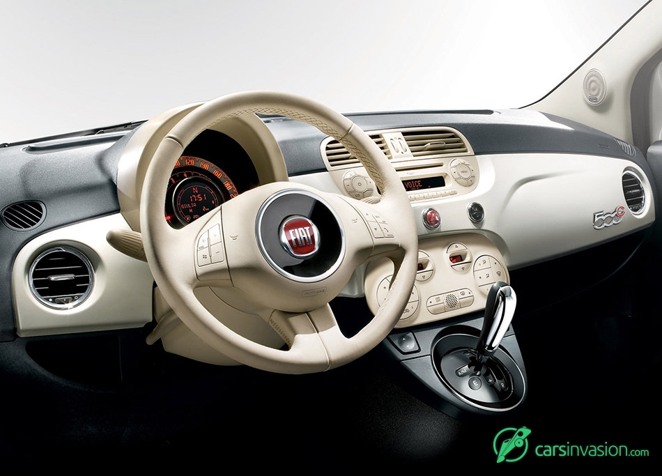 2010 Fiat 500C Interior