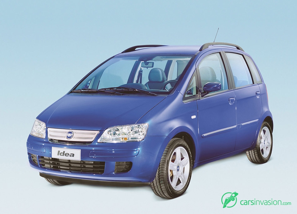 2005 Fiat Idea Front Angle