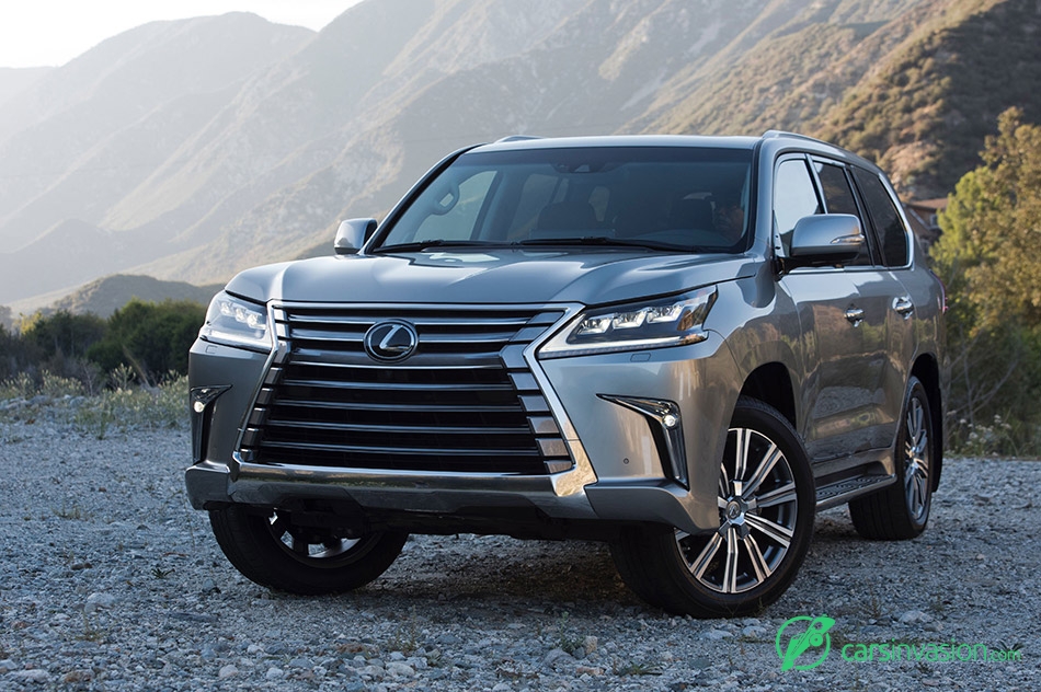 2016 Lexus LX 570 Front Angle