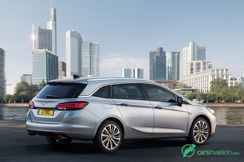 2016 Vauxhall Astra Sports Tourer Rear Angle