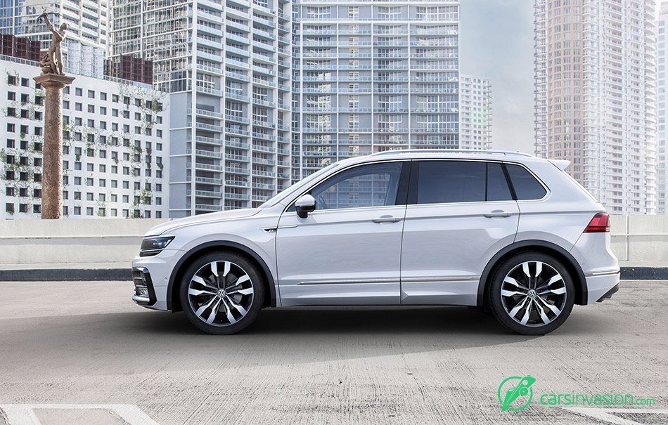 2017 Volkswagen Tiguan Side