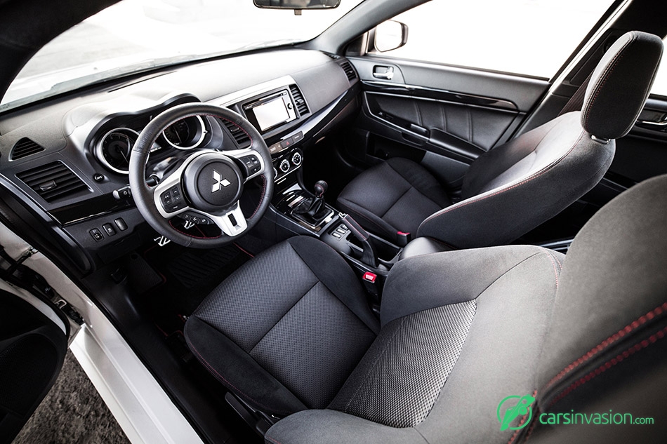 2015 Mitsubishi Lancer Evolution Final Edition Interior
