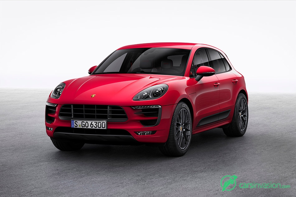 2017 Porsche Macan GTS Front Angle