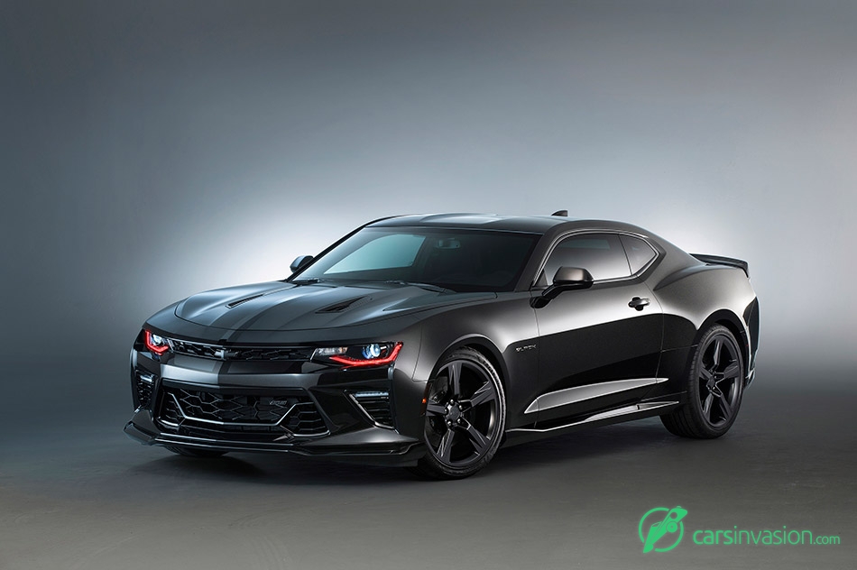 2016 Chevrolet Camaro Black Concept Front Angle