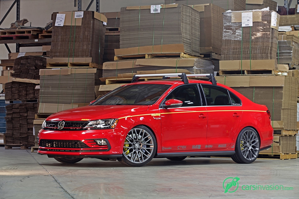 2016 MOMO Volkswagen Jetta GLI Front Angle