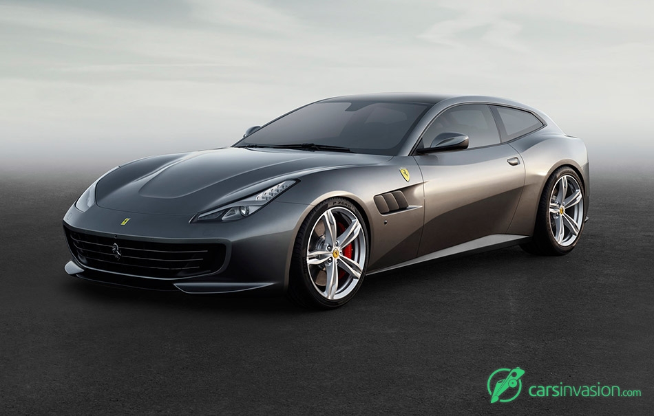 2016 Ferrari GTC4Lusso Front Angle